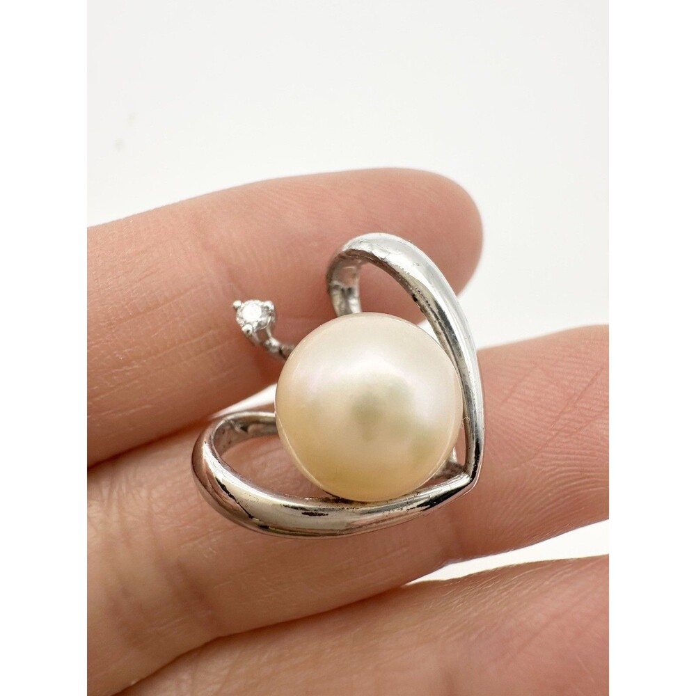 Sweet Sterling Silver Heart-shaped Slide Pendant with 9.7mm Freshwater Pearl